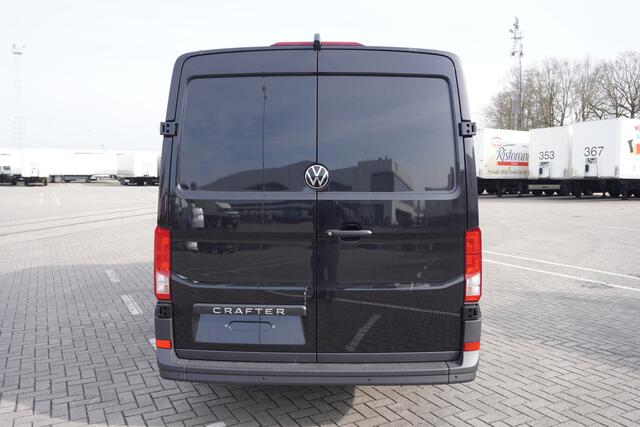 Volkswagen CRAFTER 35 2.0 TDI L3H2 Exclusive 35 2.0 TDI L3H2 177 PK Aut. Exclusive, LED koplampen, Adaptive cruise control, Alarm, Stuurverwarming