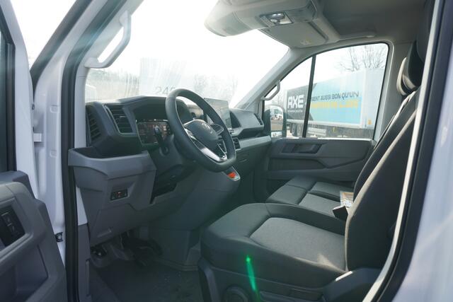 Volkswagen CRAFTER 30 2.0 TDI L3H3 Exclusive 30 2.0 TDI L3H3 177 PK Aut. Exclusive, LED koplampen, Adaptive cruise control, Alarm, Stuurverwarming