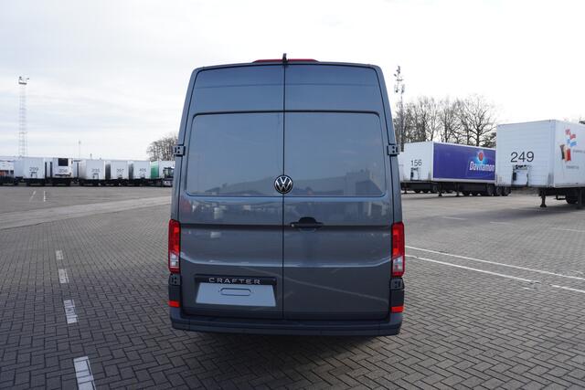 Volkswagen CRAFTER 35 2.0 TDI L3H3 Highline 35 2.0 TDI L3H3 177 PK Aut. Highline, Navigatie , Cruise control, Alarm, Comfort bijrijdersstoel
