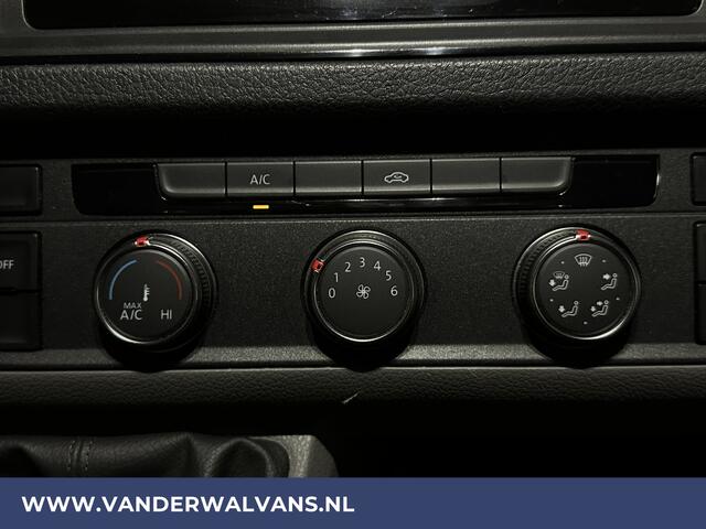 Volkswagen CRAFTER 2.0 TDI 141pk L3H3 L2H2 Euro6 Airco | Camera | Apple Carplay | Cruisecontrol Android Auto, Chauffeursstoel