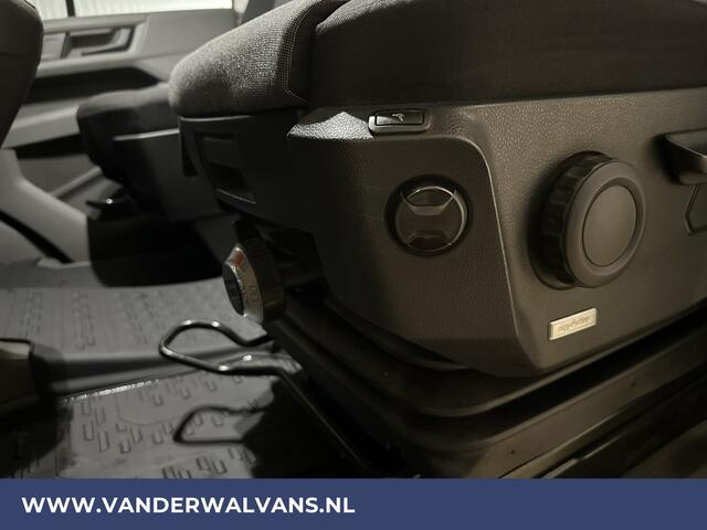 Volkswagen CRAFTER 2.0 TDI 141pk L3H3 L2H2 Euro6 Airco | Camera | Apple Carplay | Cruisecontrol Android Auto, Chauffeursstoel