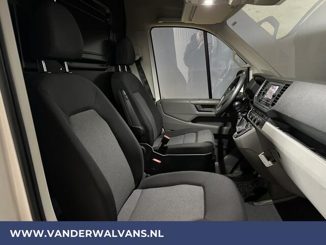 Volkswagen CRAFTER 2.0 TDI 141pk L3H3 L2H2 Euro6 Airco | Camera | Apple Carplay | Cruisecontrol Android Auto, Chauffeursstoel