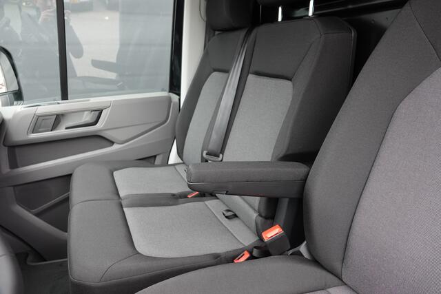 Volkswagen CRAFTER L3H3 177Pk Aut. | 35 | 2xSchuifdeur | Nieuw Model | 10,4" Navigatie | 19'' | Deep Black