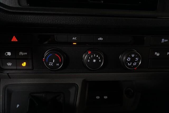 Volkswagen CRAFTER 177pk Automaat L3H3/ L2H2 Highline Camera Apple Carplay/Android Auto Airco Cruise control Euro6