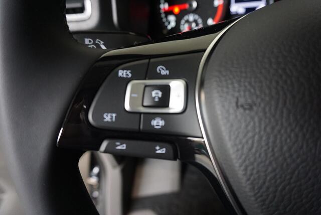 Volkswagen CRAFTER 177pk Automaat L3H3/ L2H2 Highline Camera Apple Carplay/Android Auto Airco Cruise control Euro6