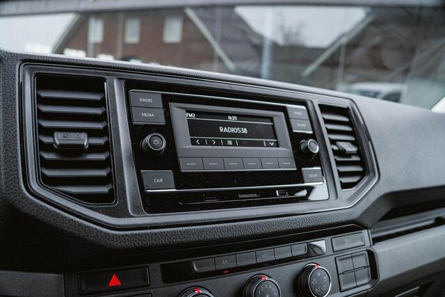 Volkswagen CRAFTER 35 2.0 TDI 177PK L4 Open laadbak Airco | Cruise control | 3-zits | LxBxH 430x203x40 cm |