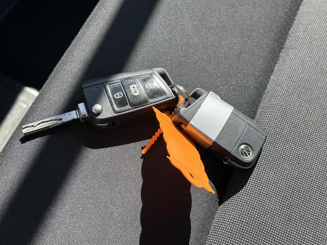 Volkswagen CRAFTER 35 2.0 TDI L3H3 Comfortline*A/C*CRUISE*HAAK*