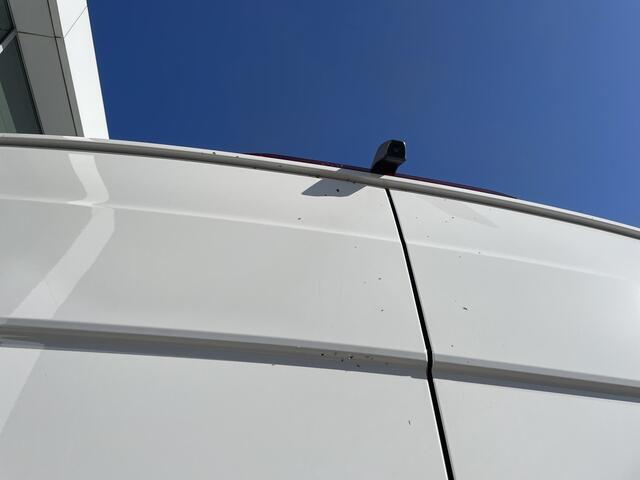 Volkswagen CRAFTER 35 2.0 TDI L3H3 Trendline 140PK hand facelift