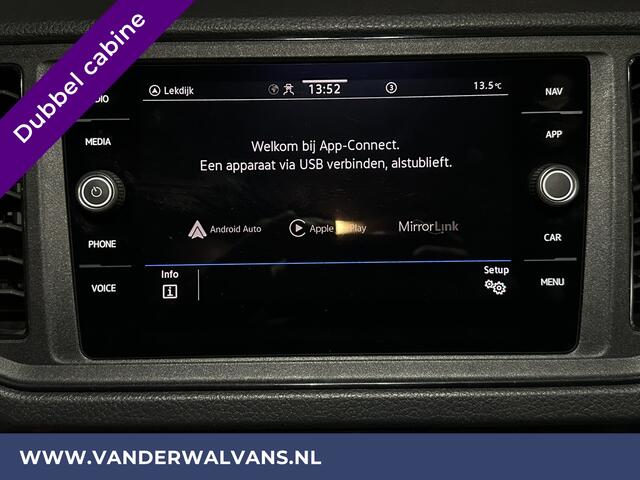 Volkswagen CRAFTER 2.0 TDI 141pk Pick up Open laadbak Dubbele Cabine Euro6 Airco | 7-Zits | Navigatie | 2800kg Trekhaak Apple Carplay, Android Auto, Cruisecontrol, Chauffeursstoel