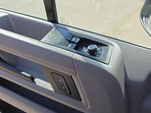 Volkswagen CRAFTER 35 2.0 TDI L3 H3 Highline - 140 Pk - Euro 6 - Airco - Cruise Control