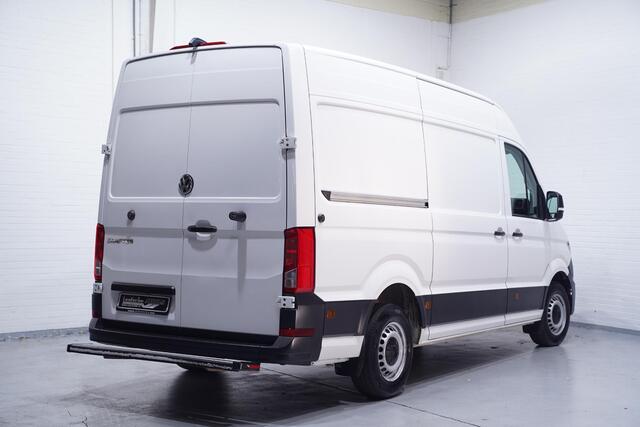 Volkswagen CRAFTER 2.0 TDI 140 pk L3H3 Airco, 270 Graden Deuren App Connect/Apple Carplay, Camera, Opstap achter, 3-Zits