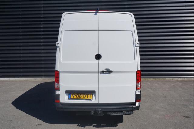 Volkswagen CRAFTER 30 | 140 PK AUT | L3H3 | App-Connect | Camera | Trekhaak | Voorruitverwarming