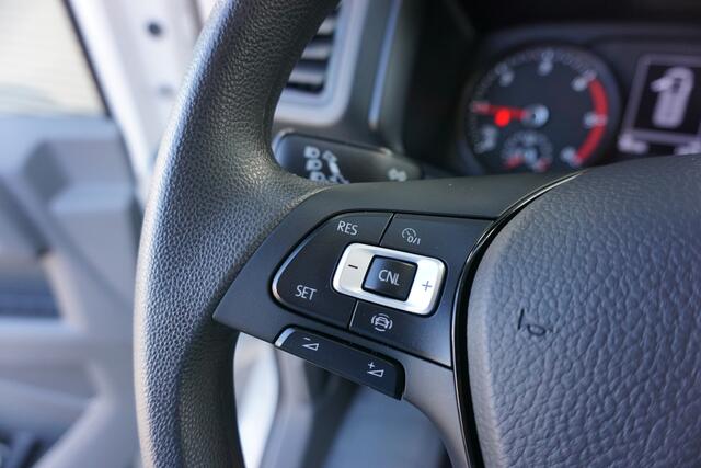 Volkswagen CRAFTER 30 | 140 PK | L3H3 | App-Connect | Camera | Trekhaak | Voorruitverwarming