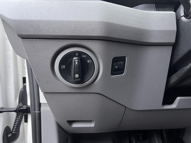 Volkswagen CRAFTER 2.0 TDI L3H3 L2H2 Met Kastinrichting Omvormer Airco Cruise controle Camera Werkplaats Lang hoog 1e eigenaar Dealer onderhouden Euro 6 Bpm vrij voor particulier gebruik !!