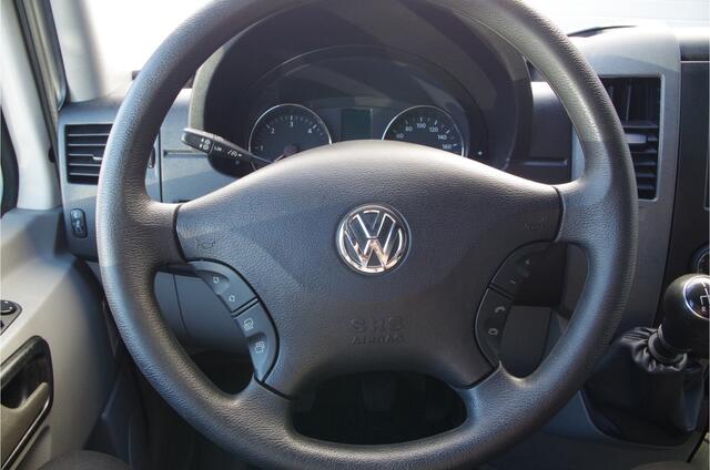 Volkswagen CRAFTER 35 2.0 TDI L2H2 > 140pk/Euro6/camera/cruise/270° deuren/Opstap bumper achter...