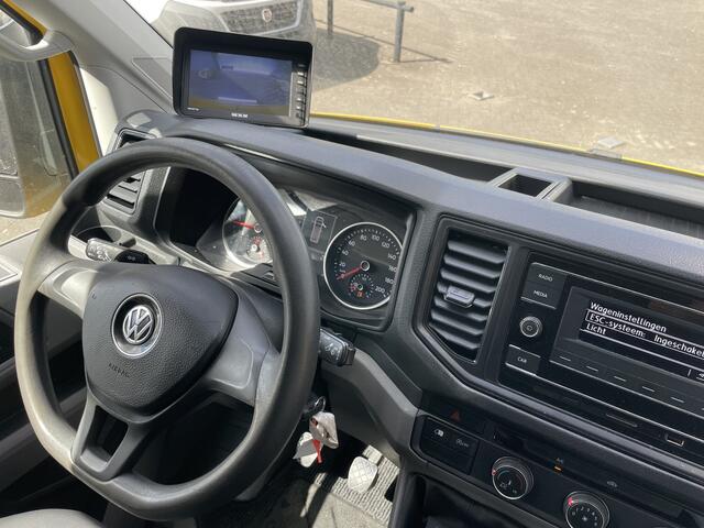 Volkswagen CRAFTER 35 2.0 TDI L4H3 Highline Airco - Cruise control - Achteruitrijcamera - Parkeersensoren - zijschuifdeur rechts - tussenschot volledig - Ideaal voor camper