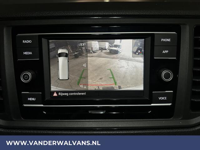 Volkswagen CRAFTER 2.0 TDI 141pk L3H2 (Oude L2H1) Euro6 Airco | Camera | Apple Carplay | 3000kg Trekhaak | Cruisecontrol Android Auto, Parkeersensoren, Bijrijdersbank