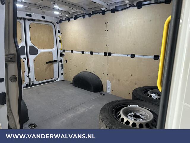 Volkswagen CRAFTER 2.0 TDI 141pk L3H2 (Oude L2H1) Euro6 Airco | Camera | Apple Carplay | 3000kg Trekhaak | Cruisecontrol Android Auto, Parkeersensoren, Bijrijdersbank