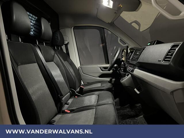 Volkswagen CRAFTER 2.0 TDI 141pk L4H3 L3H2 Euro6 ** Airco | 3000kg trekhaak | Cruisecontrol | Parkeersensoren Bijrijdersbank