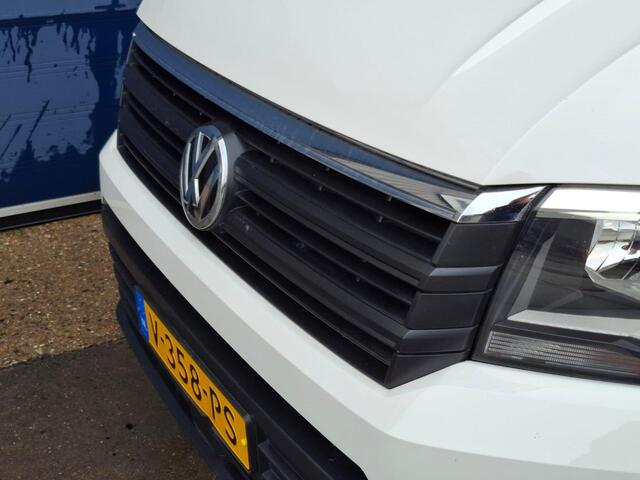 Volkswagen CRAFTER 35 2.0 TDI L3H3 Trendline AIRCO / CRUISE CONTROLE / CAMERA / EURO 6 / L2H2
