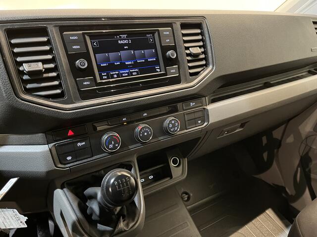 Volkswagen CRAFTER 35 2.0 TDI 140 pk Bakwagen 2.41 Mtr. H / Meubelbak / Euro 6 / Airco / Cruise Control / CarPlay / 23.400 KM !!