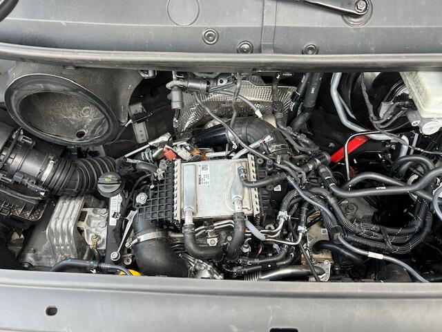 Volkswagen CRAFTER 35 2.0 TDI L4H3 Highline