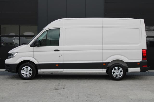 Volkswagen CRAFTER 35 2.0 TDI L3H3 177pk - Facelift - Navigatie - LED - Geveerde stoel - Virtual cockpit - Camera - Trekhaak - Stoelverwarming - Rijklaar