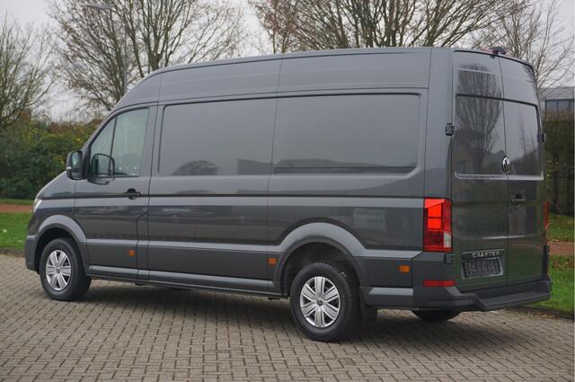 Volkswagen CRAFTER 35 177PK L3H3 AUT Facelift BPM VRIJ!! 13" Navi, Camera, Gev. Stoel, LED!! NR. 831
