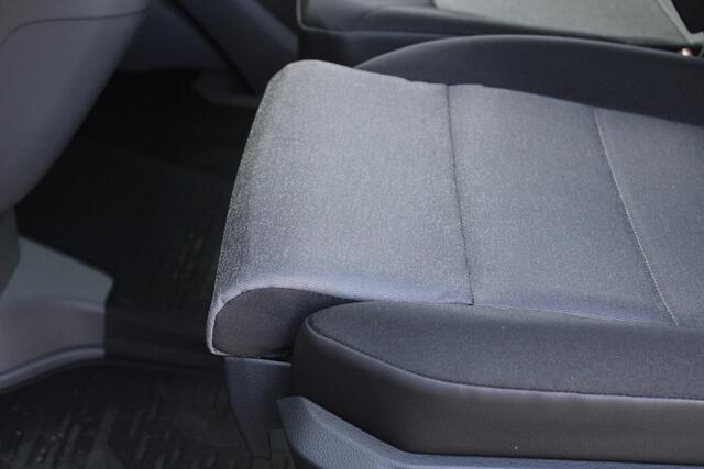 Volkswagen CRAFTER 35 2.0 TDI L3H2 177pk - Facelift - 2x Schuifdeur - Navigatie - LED - Geveerde stoel - Virtual cockpit - Camera - Verwarmd stuur - Stoelverwarming - Rijklaar