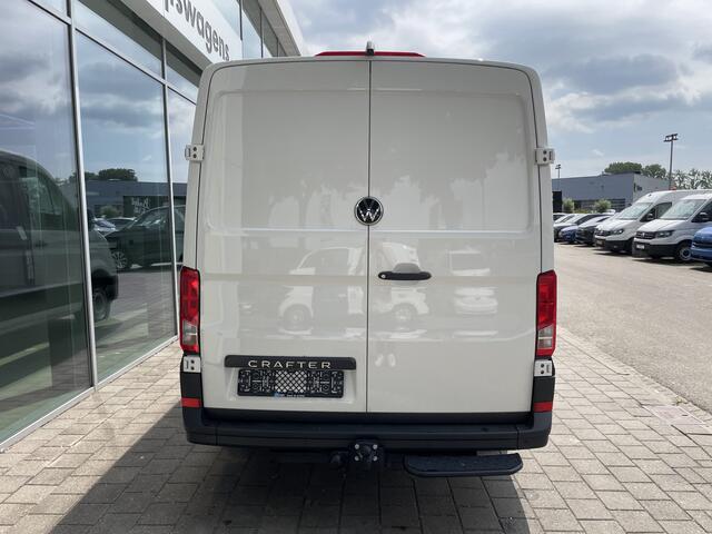 Volkswagen CRAFTER 30 2.0 TDI L3H2 Highline 140pk Automaat | Trekhaak | App connect