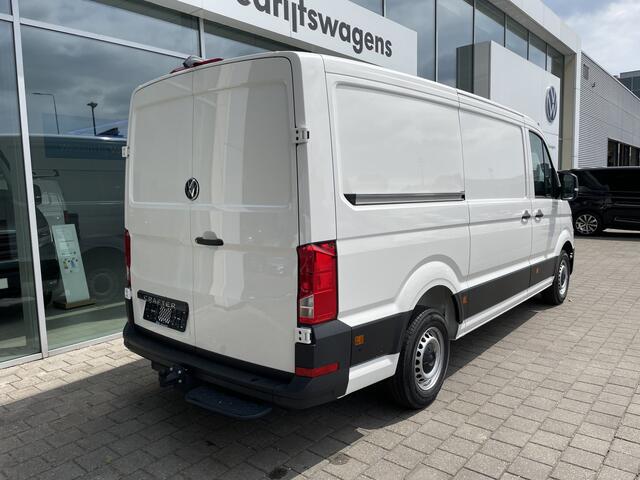 Volkswagen CRAFTER 30 2.0 TDI L3H2 Highline 140pk Automaat | Trekhaak | App connect