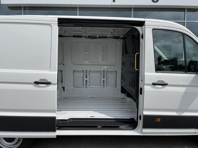 Volkswagen CRAFTER 30 2.0 TDI L3H2 Highline 140pk Automaat | Trekhaak | App connect
