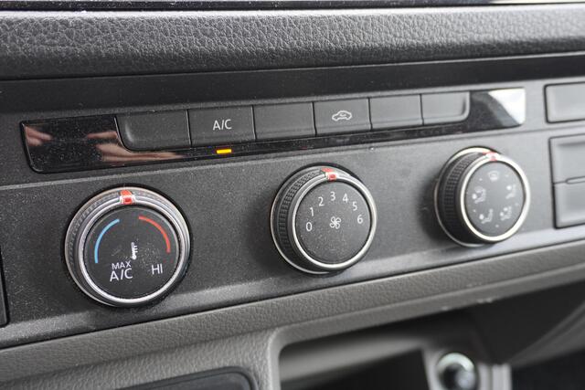 Volkswagen CRAFTER 2.0 TDI 140PK L4H3 Automaat EURO 6 - Airco - Cruise - PDC - ¤ 17.900,- Excl.