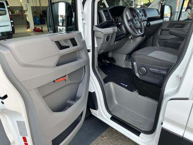 Volkswagen CRAFTER 35 2.0 TDI L3H3/L2H2 Werkplaats inrichting Kast Inrichting Servicewagen Omvormer Standkachel Airco Cruise controle Camera Sortimo inrichting 1e eigenaar Dealer onderhouden Euro 6 Bpm vrij voor particulier gebruik