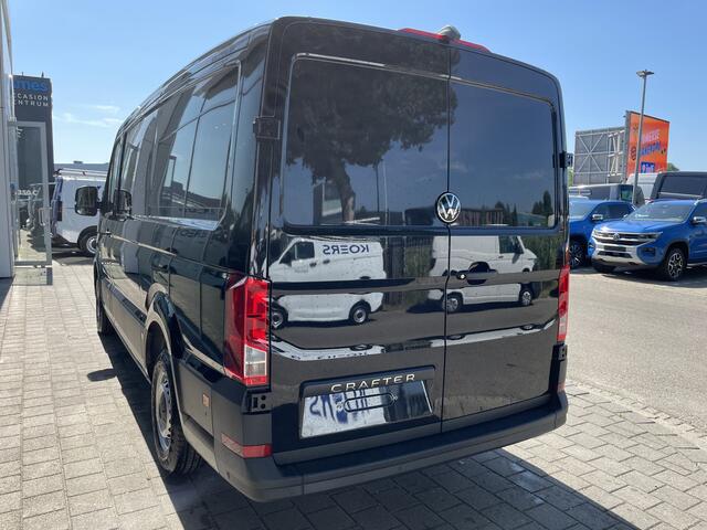 Volkswagen CRAFTER 30 2.0 TDI L3H2 Highline 140 Pk Automaat | Trekhaakvoorbereiding | App-connect | 3 Zits