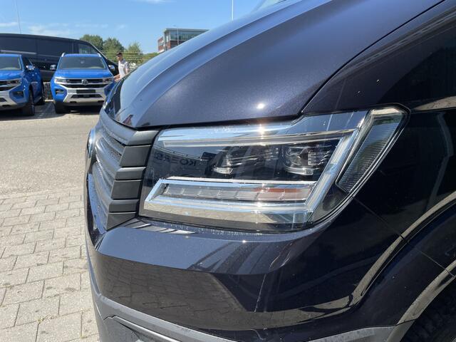Volkswagen CRAFTER 30 2.0 TDI L3H2 Highline 140 Pk Automaat | Trekhaakvoorbereiding | App-connect | 3 Zits