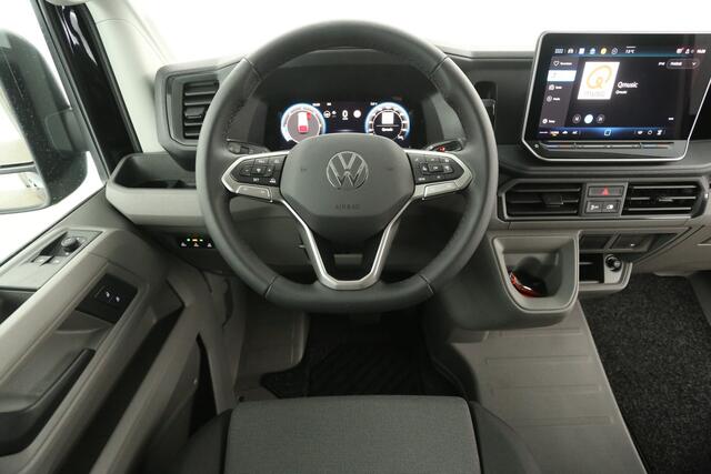 Volkswagen CRAFTER 2.0 TDI DSG HIGHLINE EXCLUSIVE L3H3 | FACELIFT MODEL | BPM VRIJ | NIEUW 3000KG TREKHAAK VIRTUAL ADAPTIVE CRUISE LED 140PK CARPLAY 17"LMV