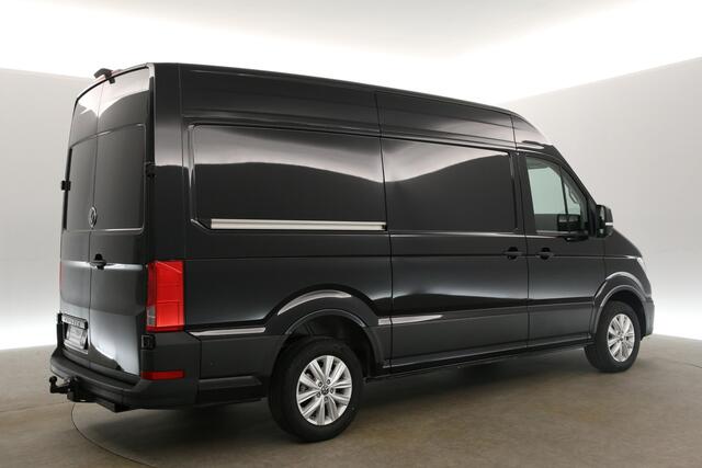 Volkswagen CRAFTER 2.0 TDI DSG HIGHLINE EXCLUSIVE L3H3 | FACELIFT MODEL | BPM VRIJ | NIEUW 3000KG TREKHAAK VIRTUAL ADAPTIVE CRUISE LED 140PK CARPLAY 17"LMV