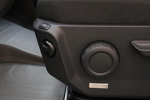 Volkswagen CRAFTER 2.0 TDI EU6 140PK DSG Exclusive L3 GVW 3.5T WB 3640mm | Trekhaak | Navi | ACC | DAB | 17 inch