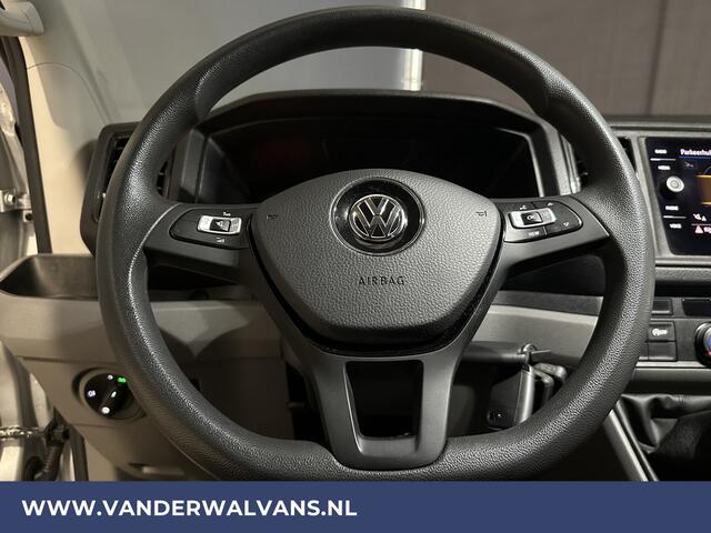 Volkswagen CRAFTER 2.0 TDI 141pk L3H3 L2H2 Euro6 Airco | Camera | Navigatie | Android Auto | Stoelverwarming Parkeersensoren, Bijrijdersbank, 3000kg trekvermogen, zilver