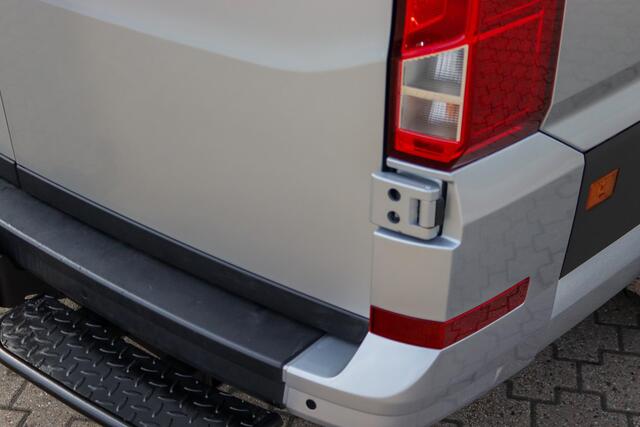 Volkswagen CRAFTER 35 2.0TDI 177PK, L3H3, DSG, Comfortline, ACC, Trekhaak, Navigatie, Apple CarPlay, Leder!