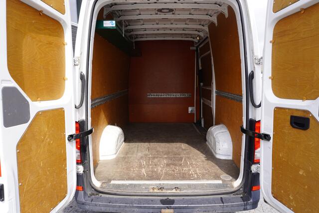 Volkswagen CRAFTER 2.0 TDI 140PK L3H3 EURO 6 - Airco - Navi - Cruise - PDC - ¤15.900,- Excl.