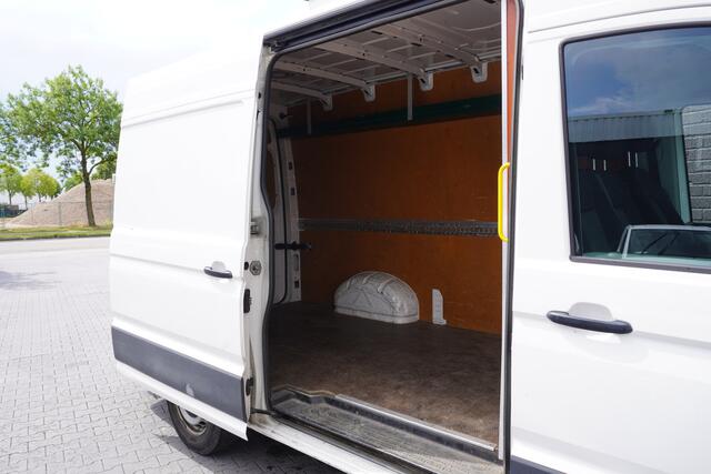 Volkswagen CRAFTER 2.0 TDI 140PK L3H3 EURO 6 - Airco - Navi - Cruise - PDC - ¤15.900,- Excl.