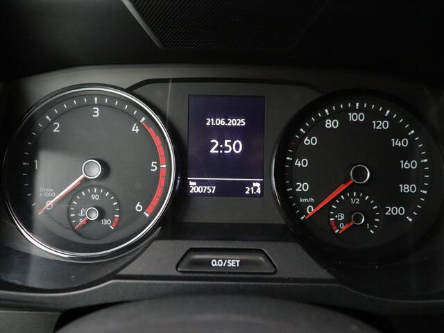 Volkswagen CRAFTER 2.0TDI 140PK DSG Automaat L4H3 Highline | Navigatie | Camera | Airco | Cruise | 3-Persoons