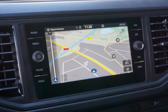 Volkswagen CRAFTER 35 L4 177PK | Bakwagen EL | laadklep 750KG | Trekhaak | Camera | Navi | Ergo Comfortstoel