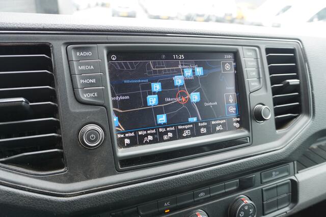 Volkswagen CRAFTER 2.0 TDI L3H3 EURO 6 - Airco - Navi - Cruise - Trekhaak - ¤19.950,- Excl.