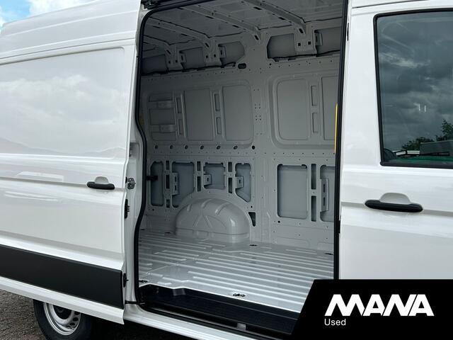 Volkswagen CRAFTER 35 2.0TDI 140PK L3H3 Automaat Carplay Sensoren Airco Cruise