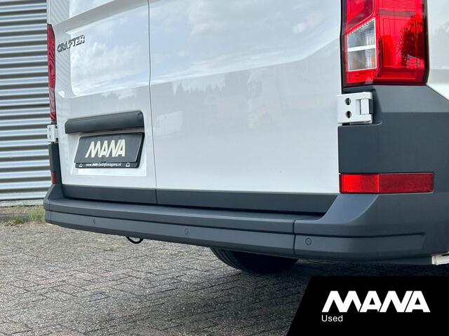 Volkswagen CRAFTER 35 2.0TDI 140PK L3H3 Automaat Carplay Sensoren Airco Cruise