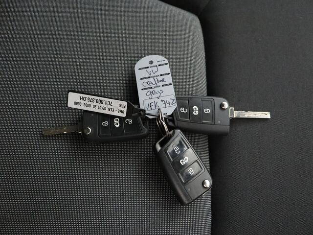 Volkswagen CRAFTER 2.0TDI 140PK L3H3 Highline | Werkplaats | Navigatie | Camera | Trekhaak | Airco | Cruise