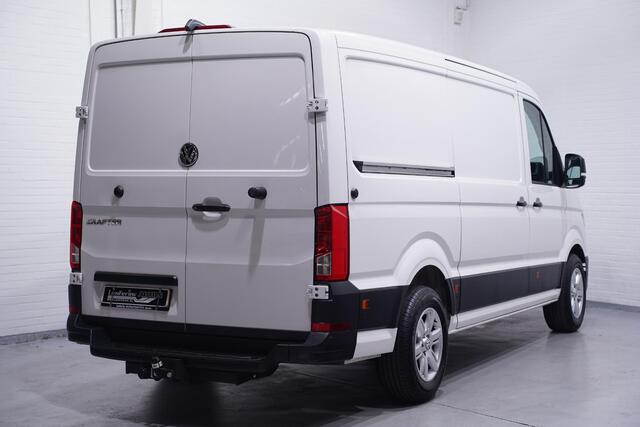 Volkswagen CRAFTER 2.0 TDI 140 pk DSG Aut. L3H2 Laag Dak 17" LMV Airco, Camera, PDC V+A, Trekhaak, 3-Zits